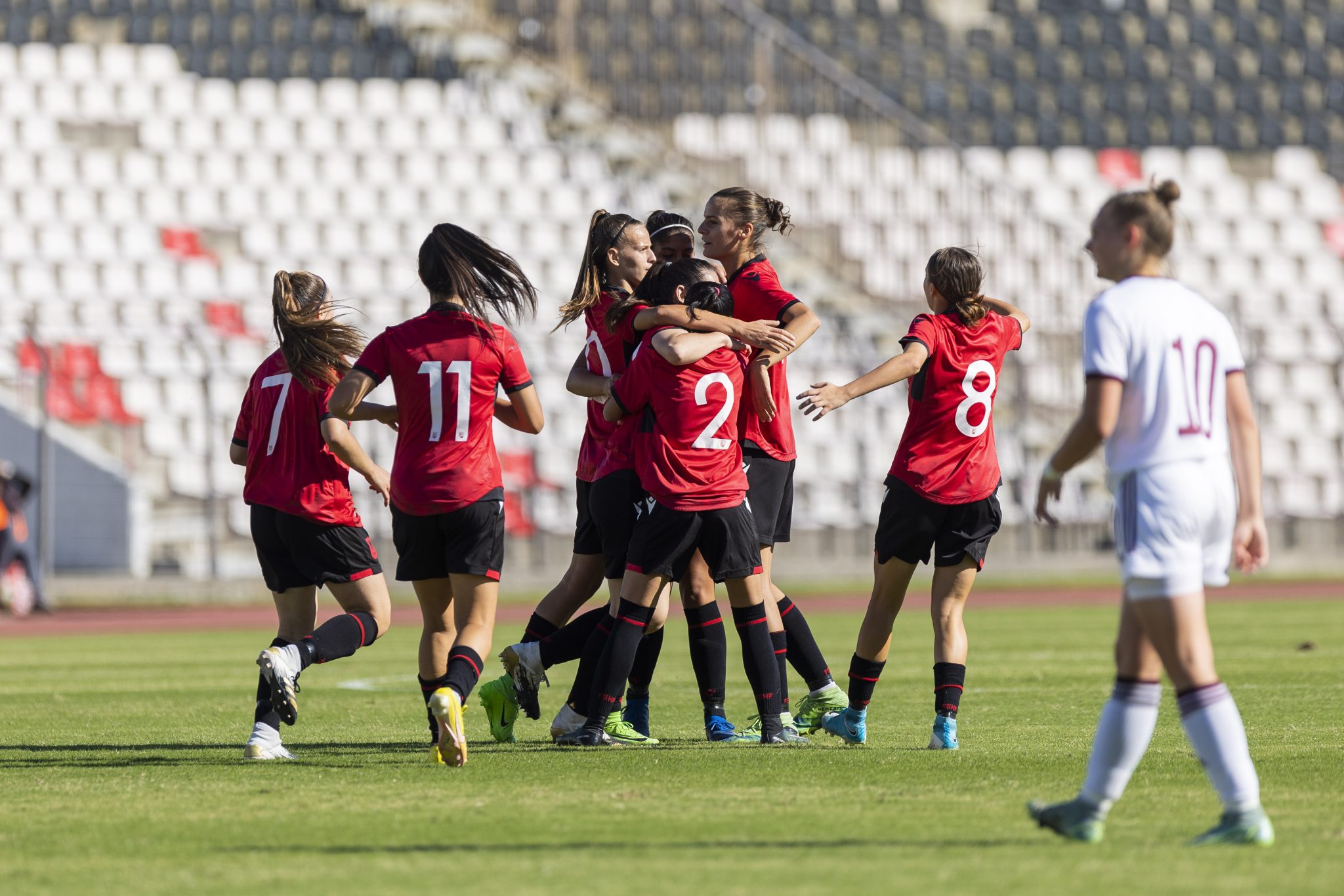 Shorti i Europianit U19 për vajza/ Shqipëria mëson kundërshtarët, në Grupin B1
