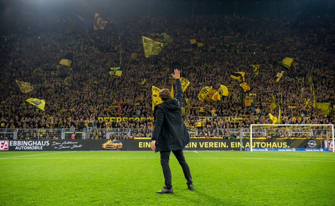 U grind me Humels, ikën trajneri i Dortmund