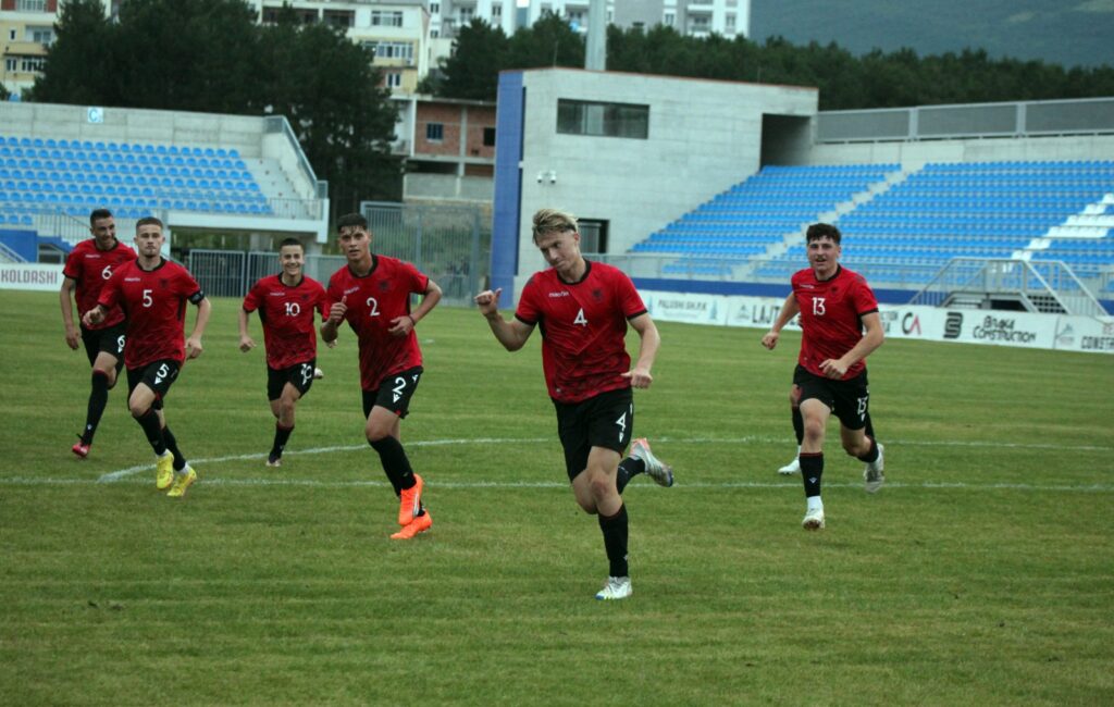 U19/ Miqësore me Kosovën, Ahmataj zbardh listën