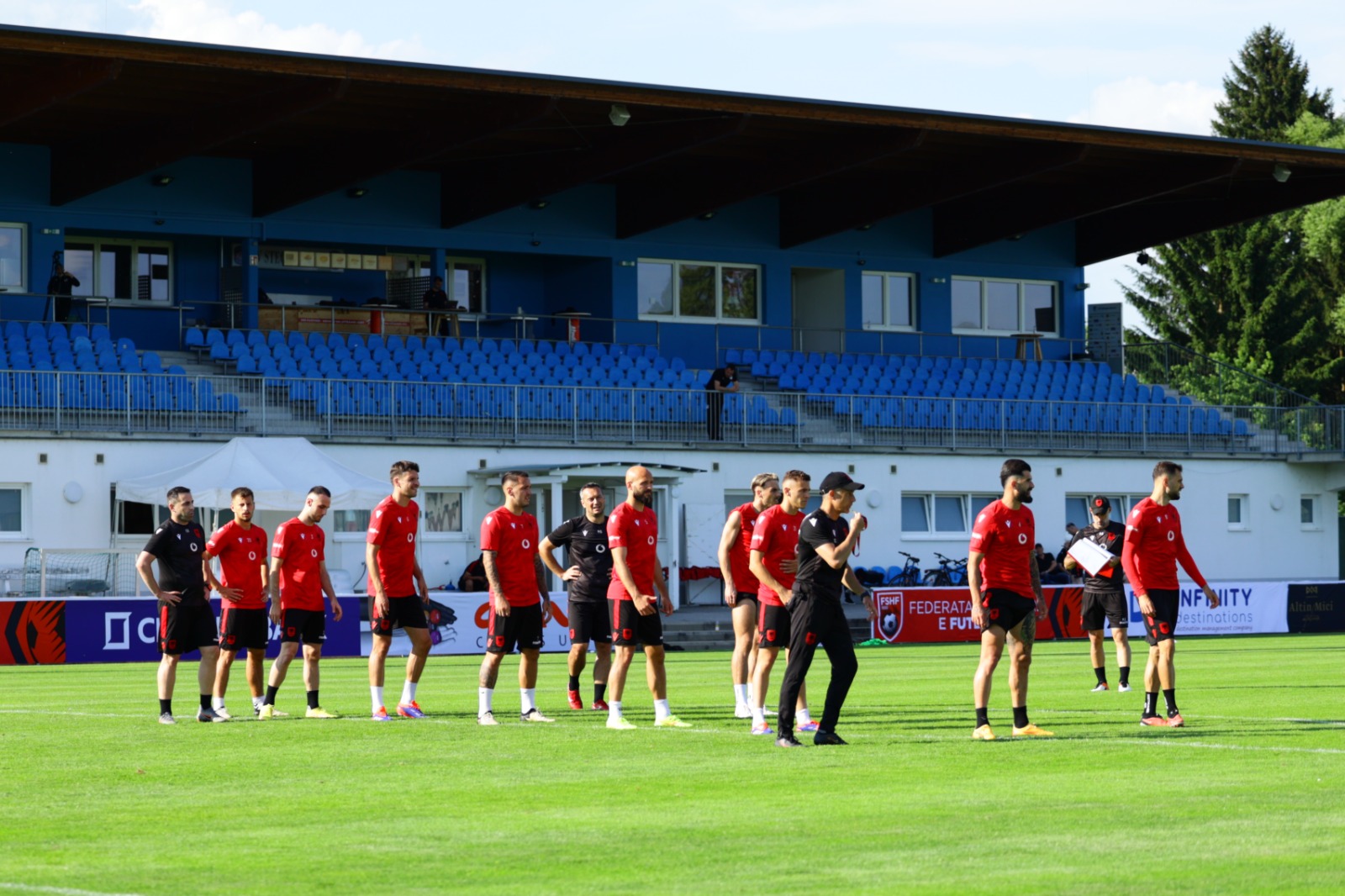 Shqipëria e nis me gol ndaj Azerbajxhanit