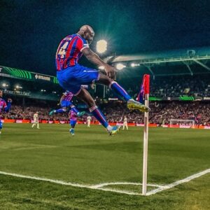 mateta kristal palase